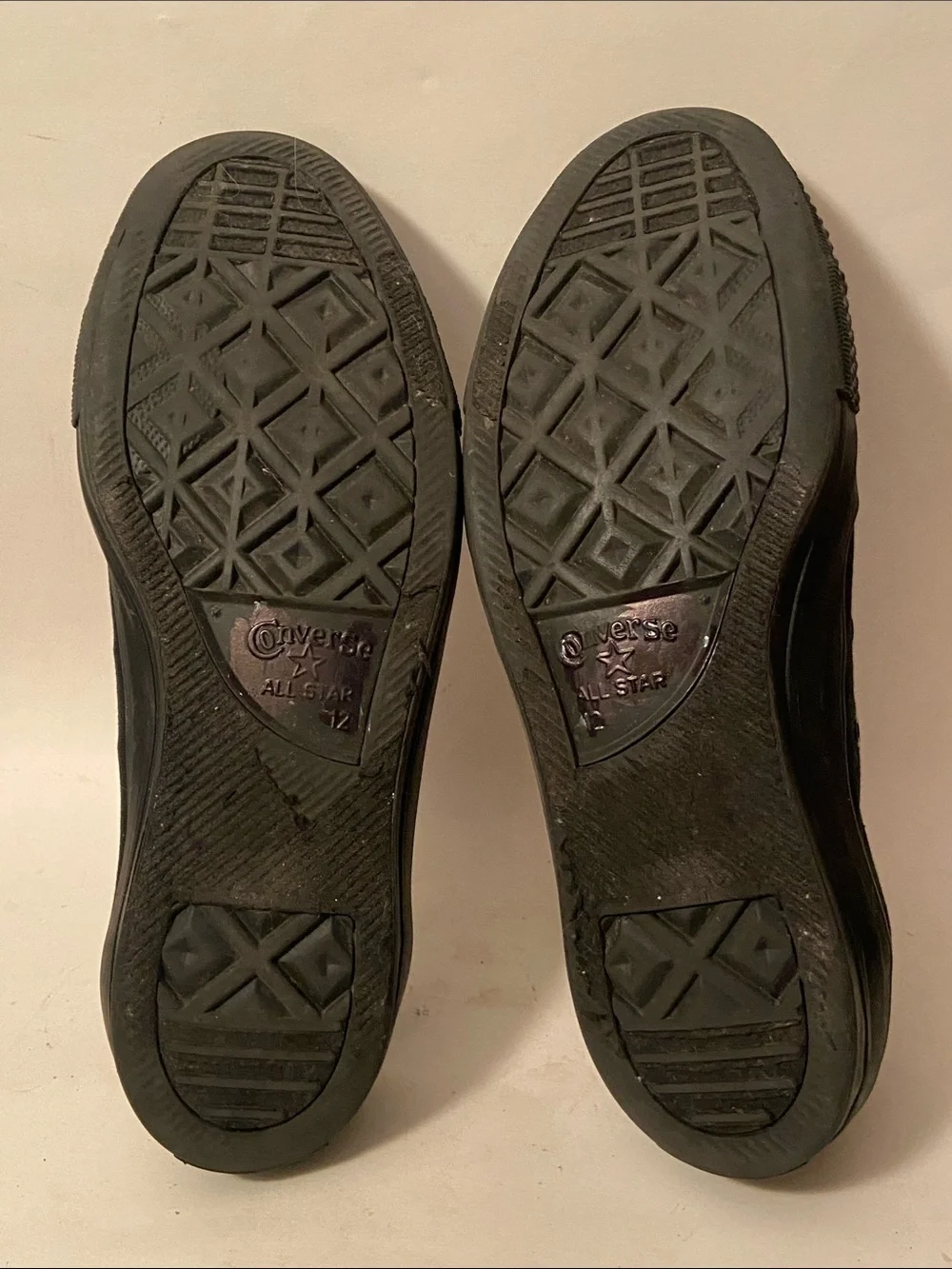 Converse All Stars Men's Canvas Lace up Sneakers - Black sz 12